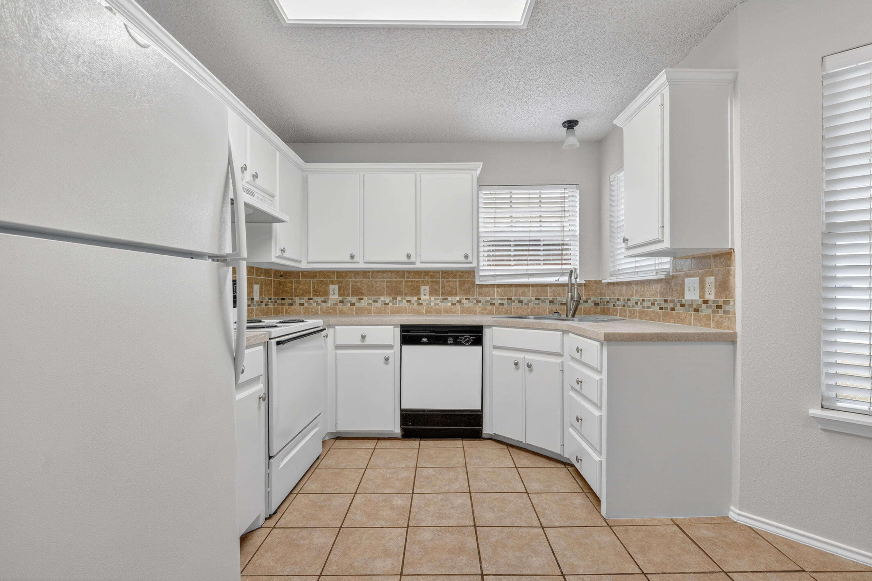 1805 75th Street Lubbock, TX 79423 - Photo 6 of 20