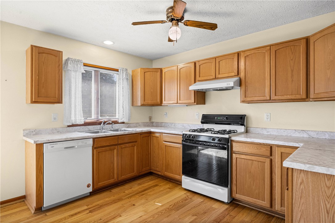 750 Close Circle Webster, NY 14580 - Photo 13 of 50