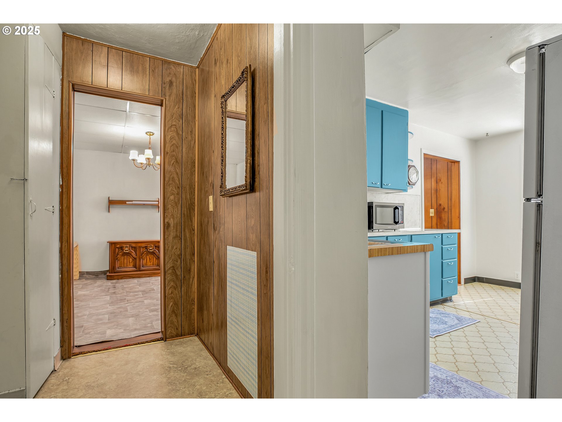 328 North 15th Avenue Cornelius, OR 97113 - Photo 11 of 48