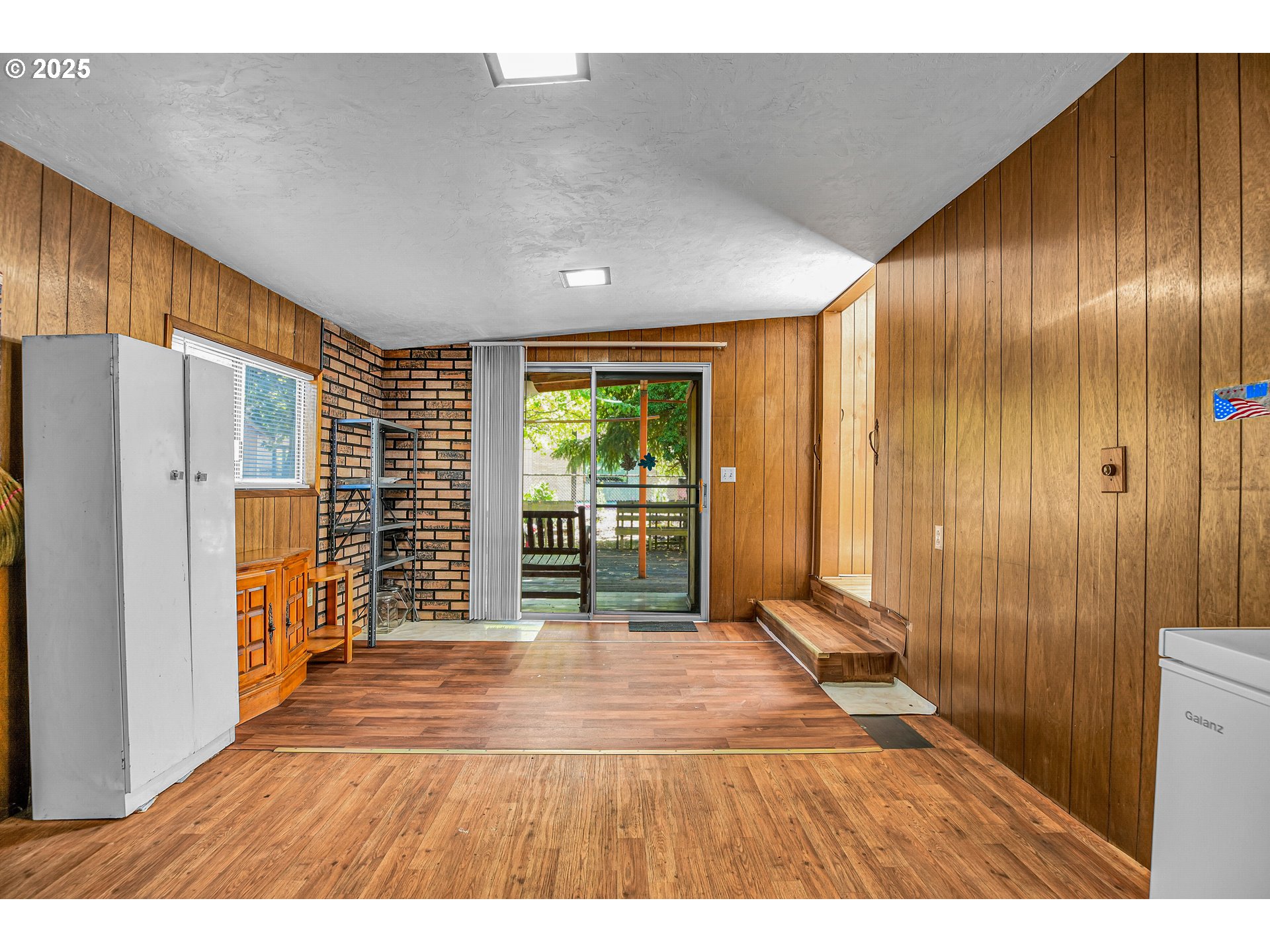328 North 15th Avenue Cornelius, OR 97113 - Photo 26 of 48