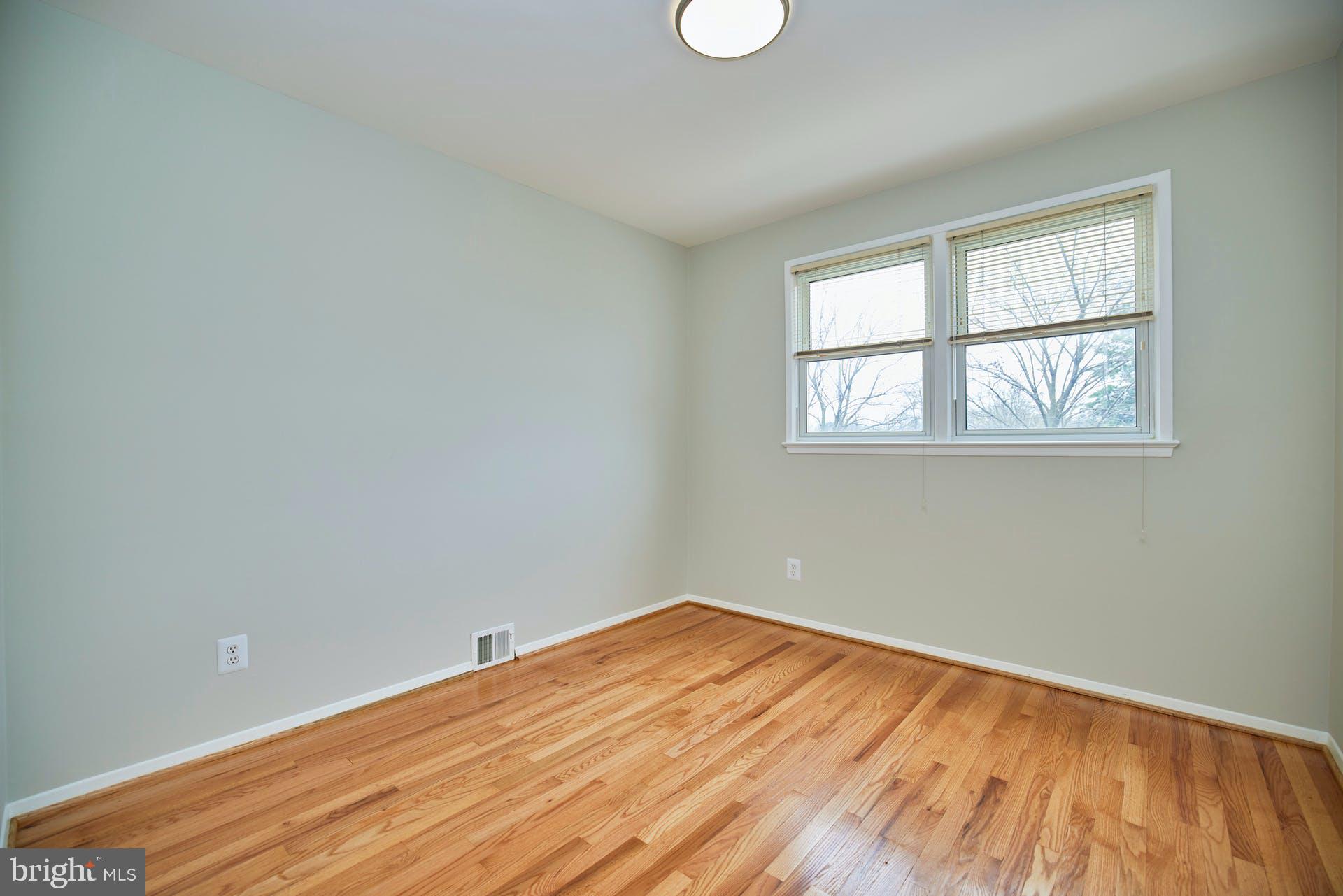 5401 Charlottesville Road Springfield, VA 22151 - Photo 21 of 34 Bedroom #3