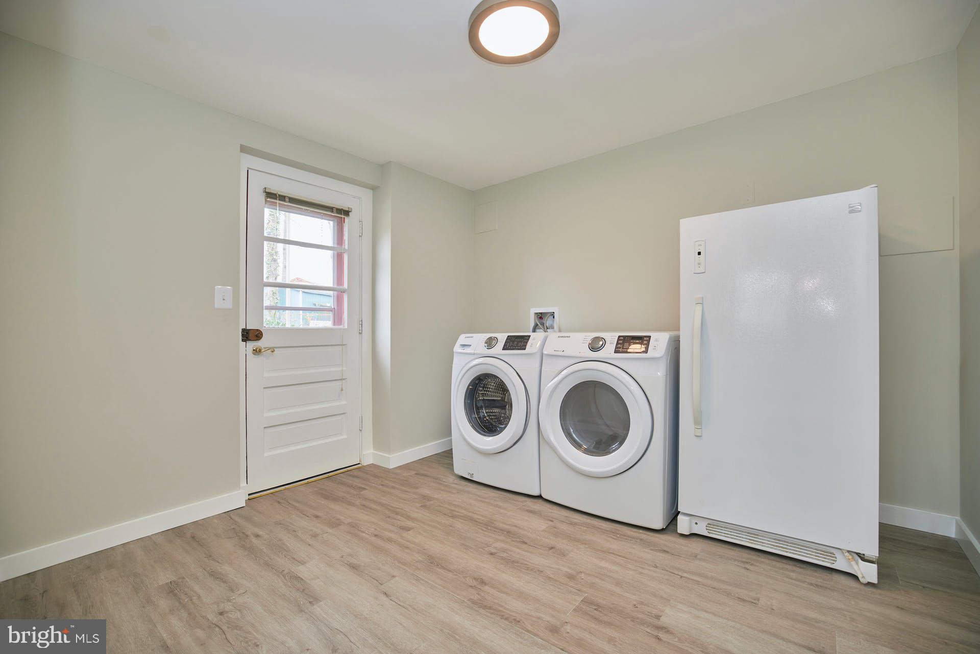 5401 Charlottesville Road Springfield, VA 22151 - Photo 25 of 34 Spacious laundry room and walkout