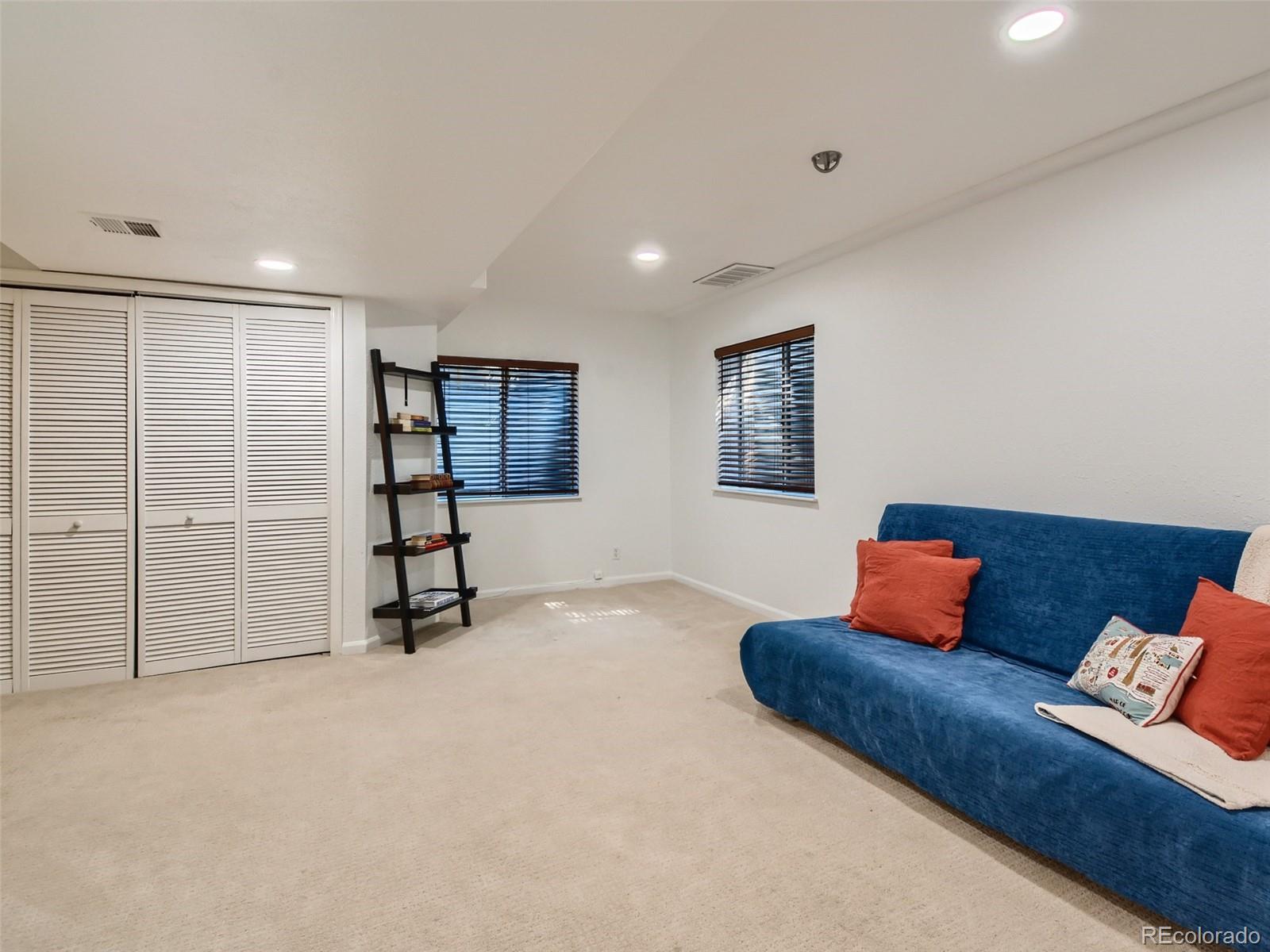 9747 Moss Rose Circle Highlands Ranch, CO 80129 - Photo 21 of 27 Gallery Image 21
