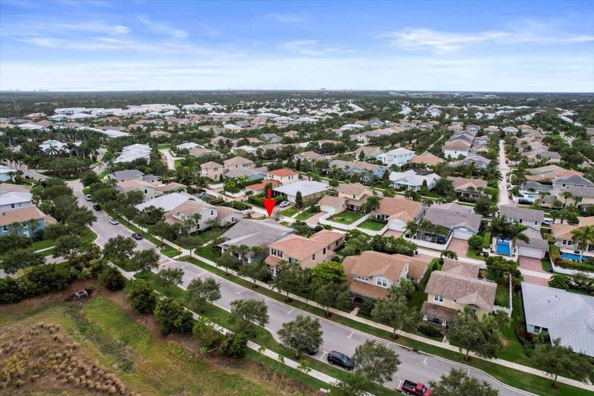 1358 Community Drive Jupiter, FL 33458 - Photo 27 of 40 33-DJI_0479 aw