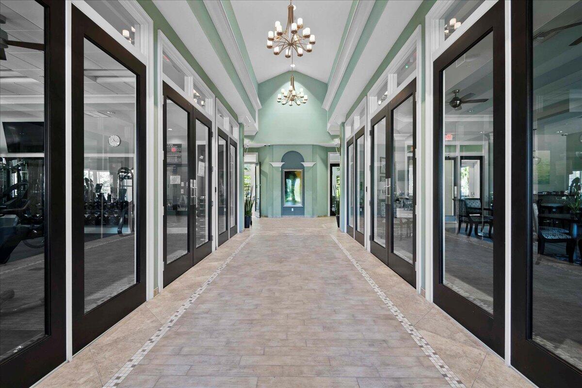 1358 Community Drive Jupiter, FL 33458 - Photo 39 of 40 6-LUX9299