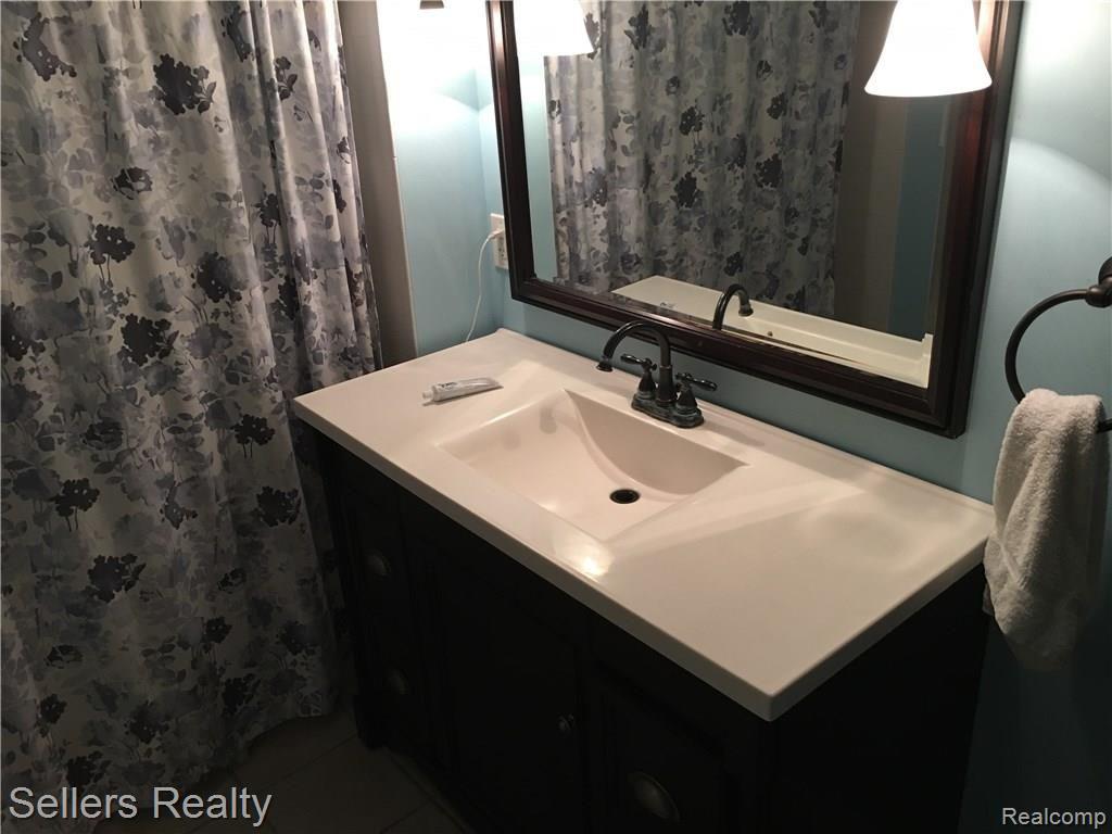 10175 Hegel Road Goodrich, MI 48438 - Photo 6 of 25