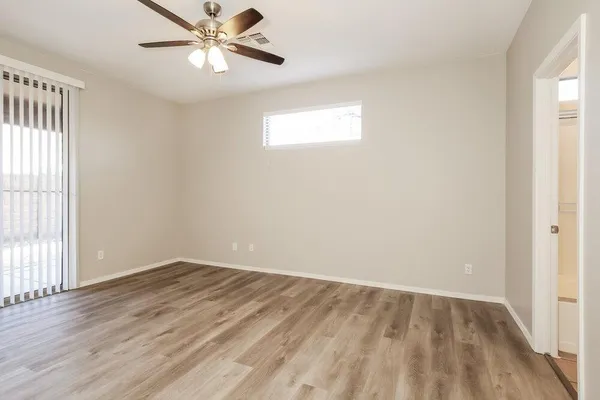 $2,340 | 8713 North 58th Lane, Glendale, AZ 85302