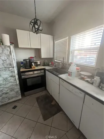 $199,000 | 354 Chestnut Avenue, Unit 9, Long Beach, CA 90802