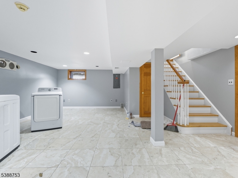 35 Rieder Road Edison, NJ 08817 - Photo 15 of 26