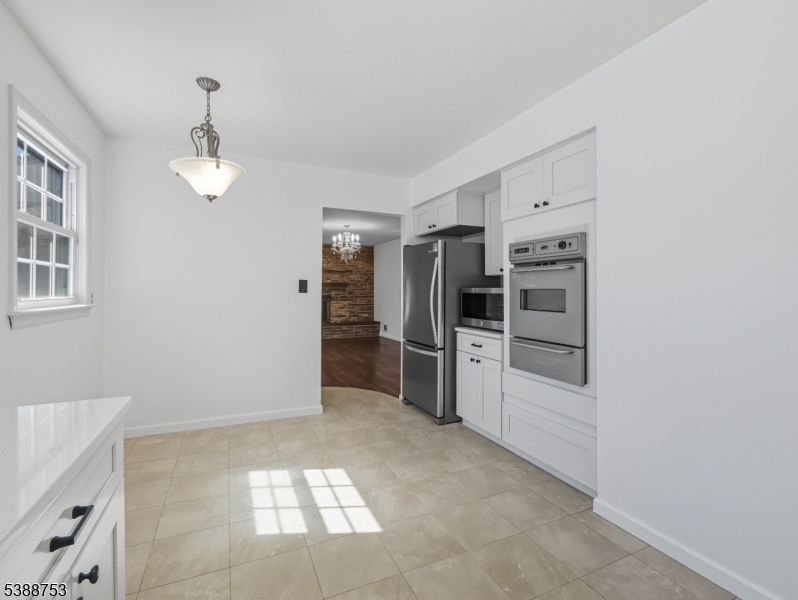 35 Rieder Road Edison, NJ 08817 - Photo 7 of 26