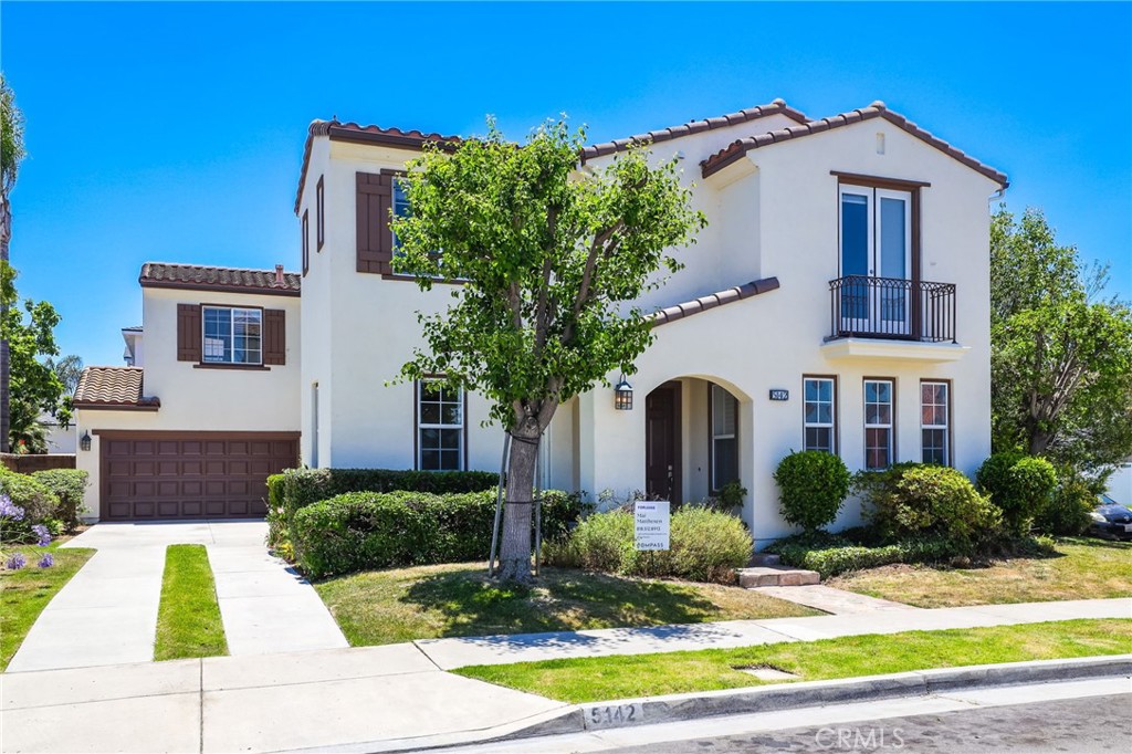 Newer home, just 1.5 miles from the Ocean