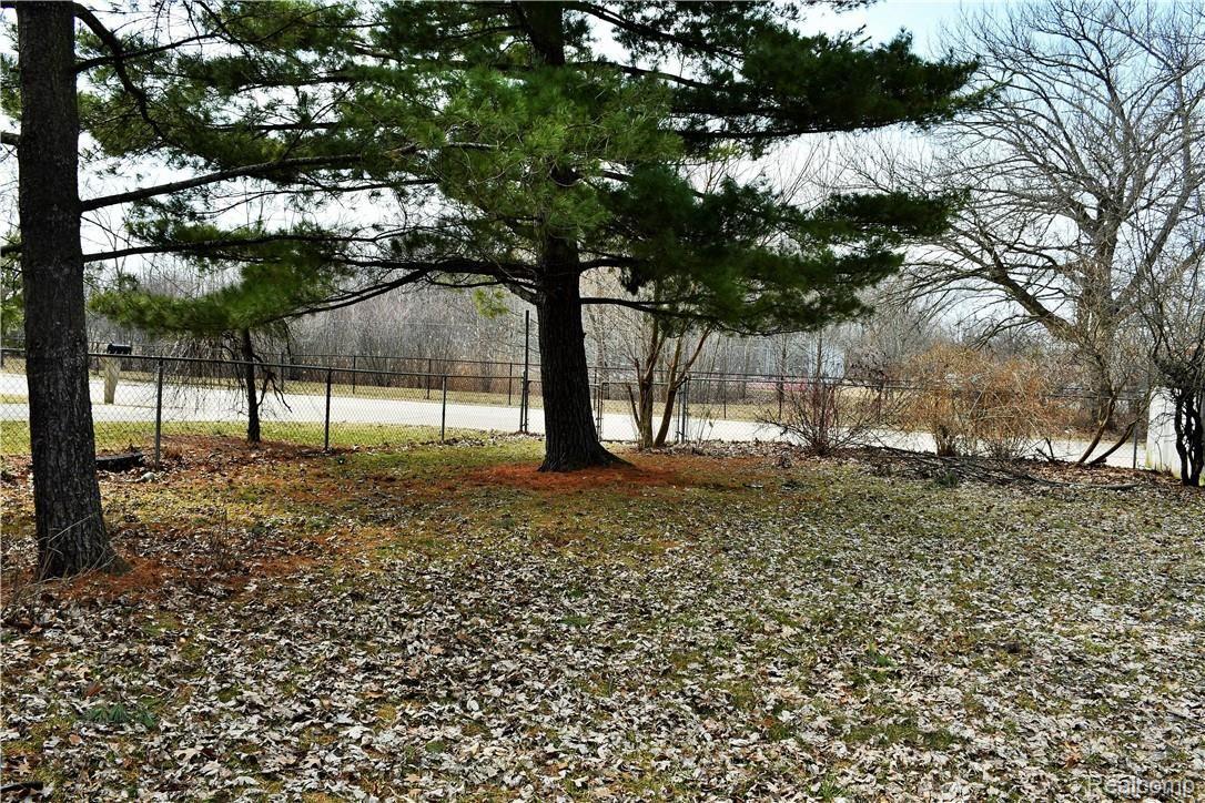 18365 Beverly Road Franklin, MI 48025 - Photo 42 of 48 DSC_0497 (2).jpg
