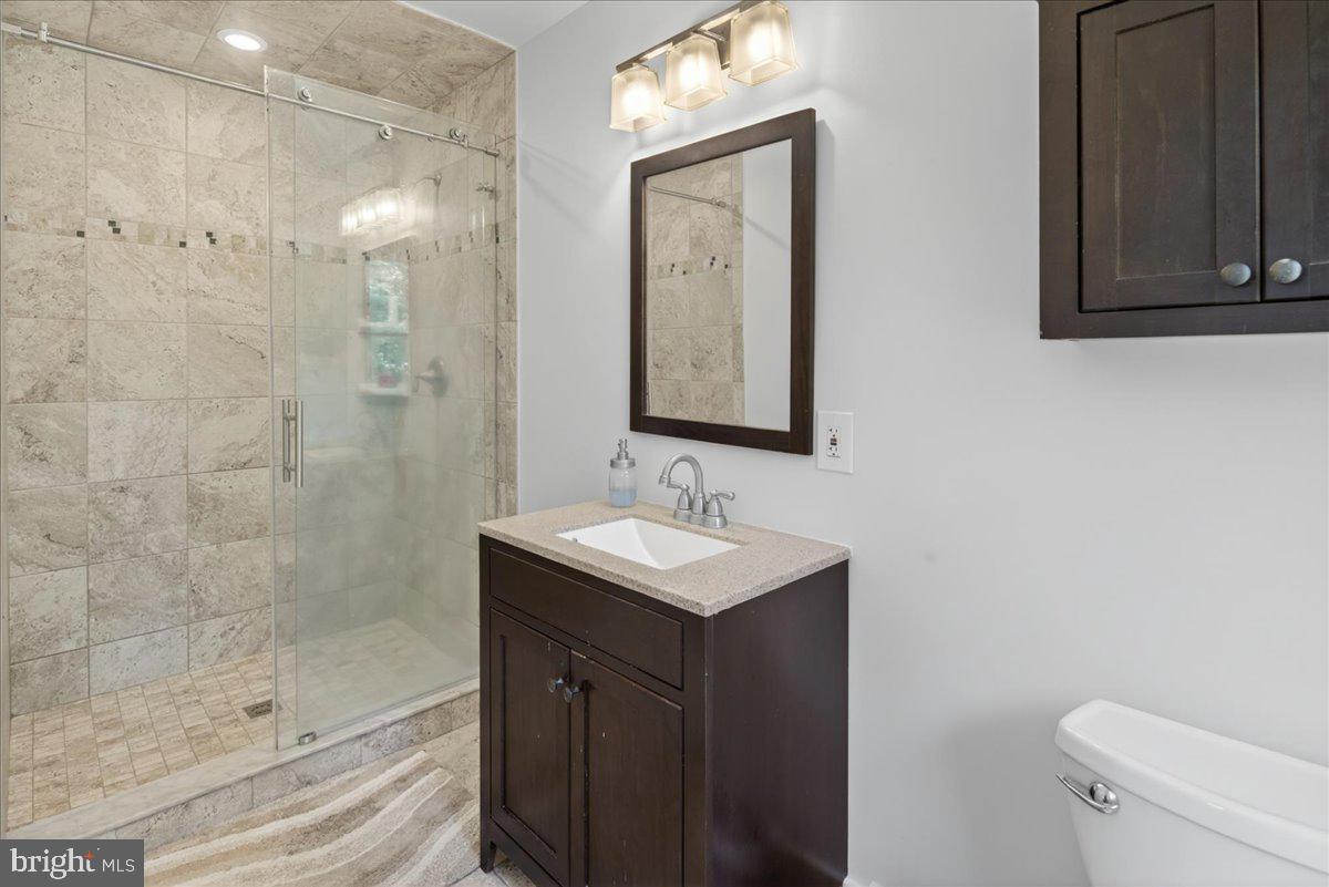 219 Lambertville Hopewell Road Hopewell, NJ 08525 - Photo 30 of 73 Ensuite Bath