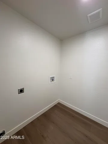 $2,295 | 4004 West Wescott Drive, Unit B, Glendale, AZ 85308