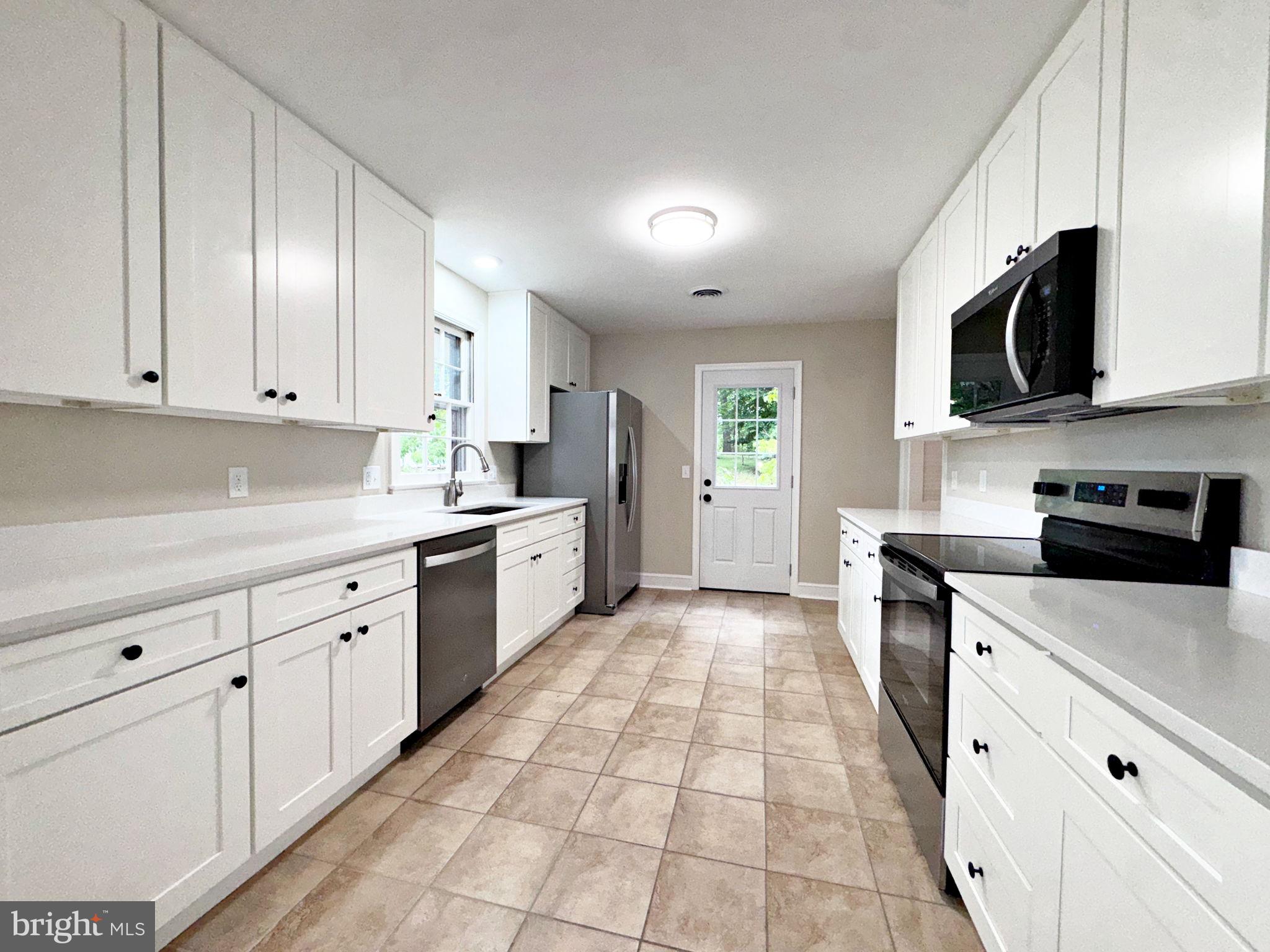 7627 Summit Point Road Charles Town, WV 25414 - Photo 16 of 53 Gallery Image 16