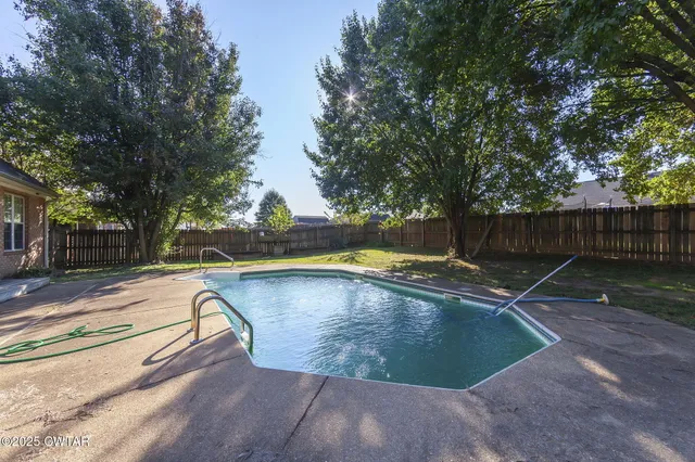 $290,000 | 8 Sebastian Drive, Jackson, TN 38305