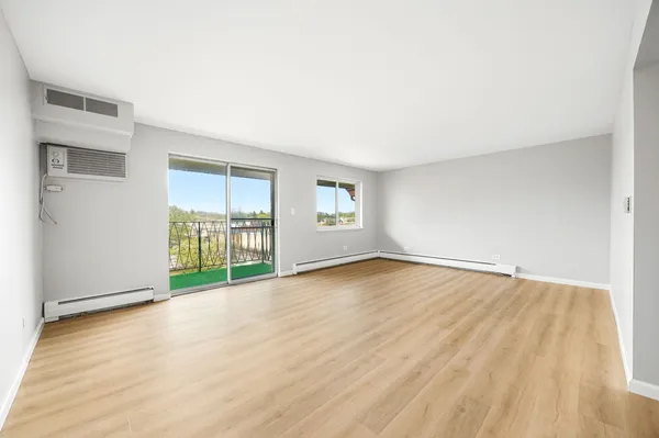 $252,000 | 535 South Cleveland Avenue, Unit 406, Arlington Heights, IL 60005