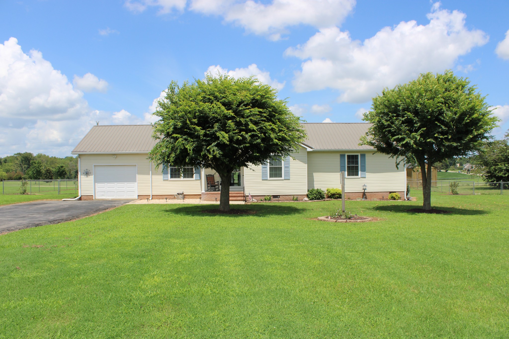 1471 Tom Grissom Road Morrison, TN 37357 - Photo 3 of 32