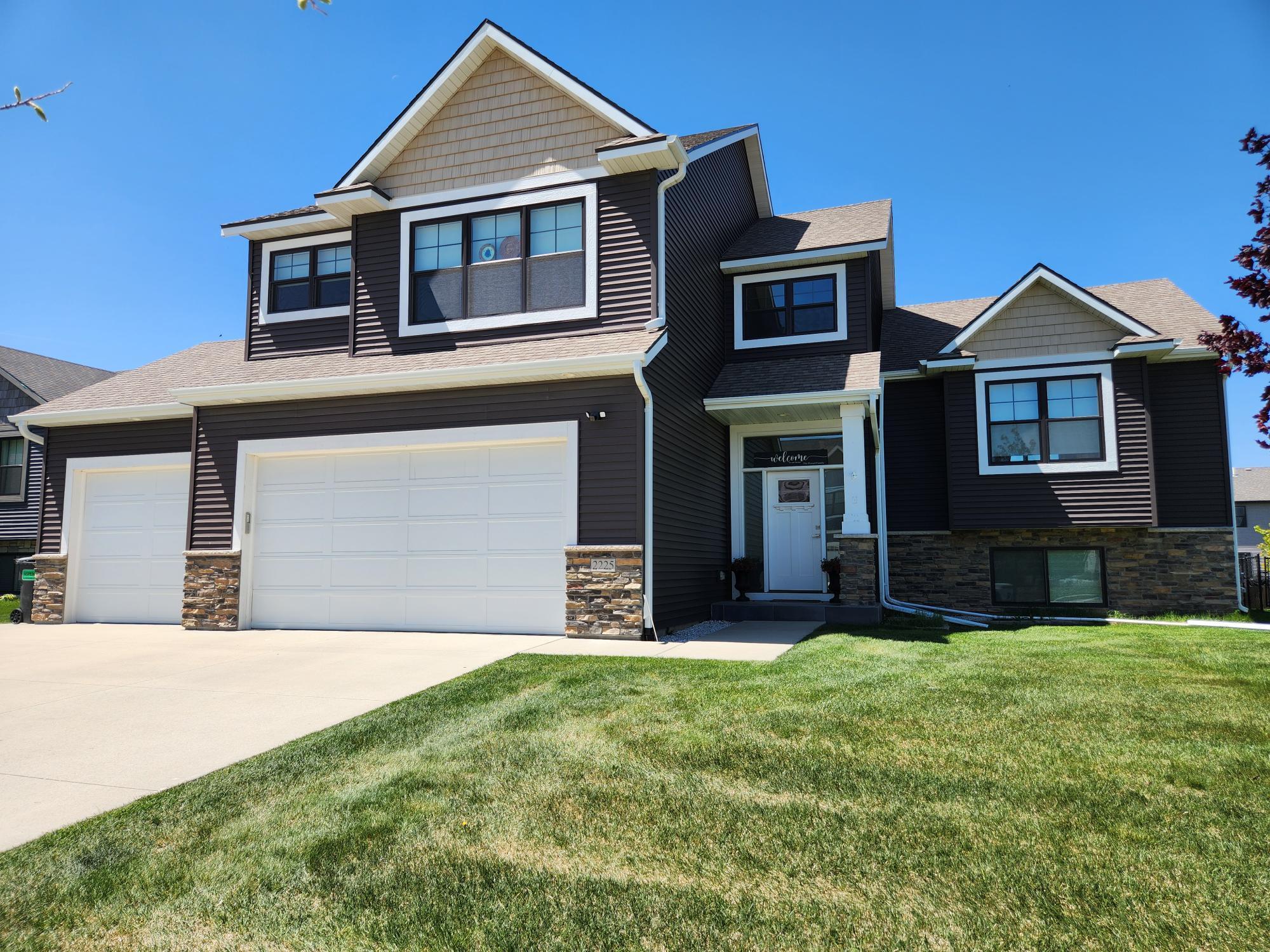 2225 Phoenix Road Southwest Rochester, MN 55902 - Photo 2 of 51