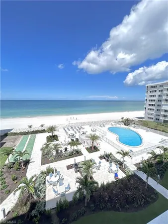 $10,000 | 3443 Gulf Shore Boulevard North, Unit 511, Naples, FL 34103