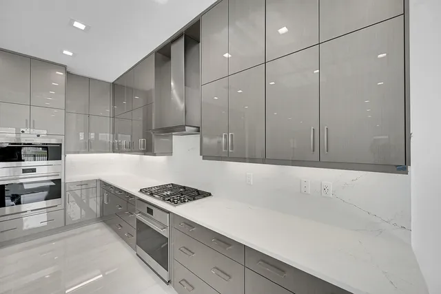 a view of a walk in closet