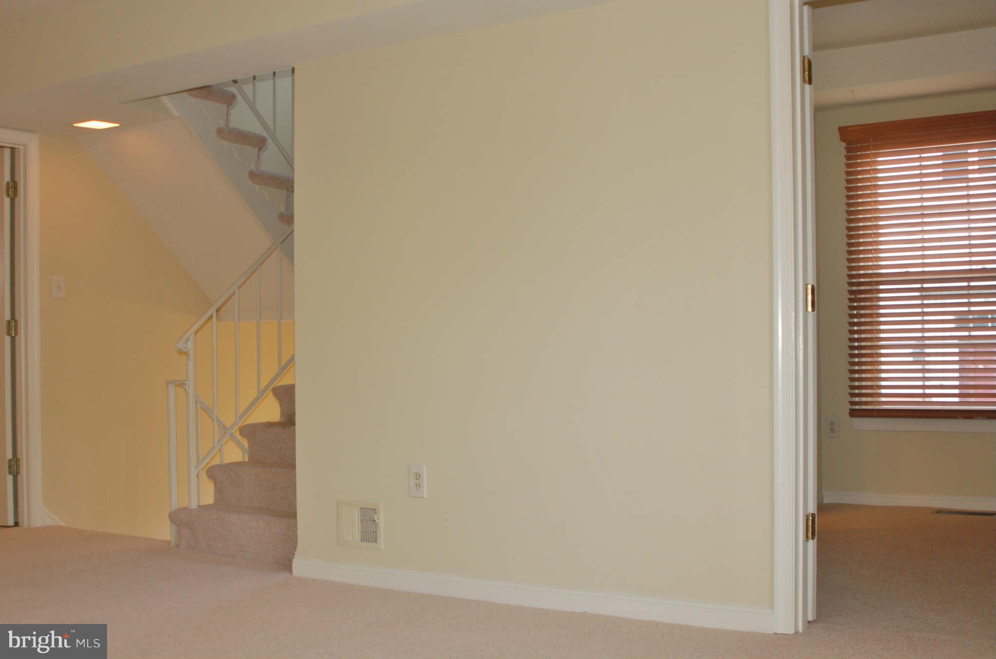 8040 Sleepy View Lane Springfield, VA 22153 - Photo 14 of 27 Interior (General)