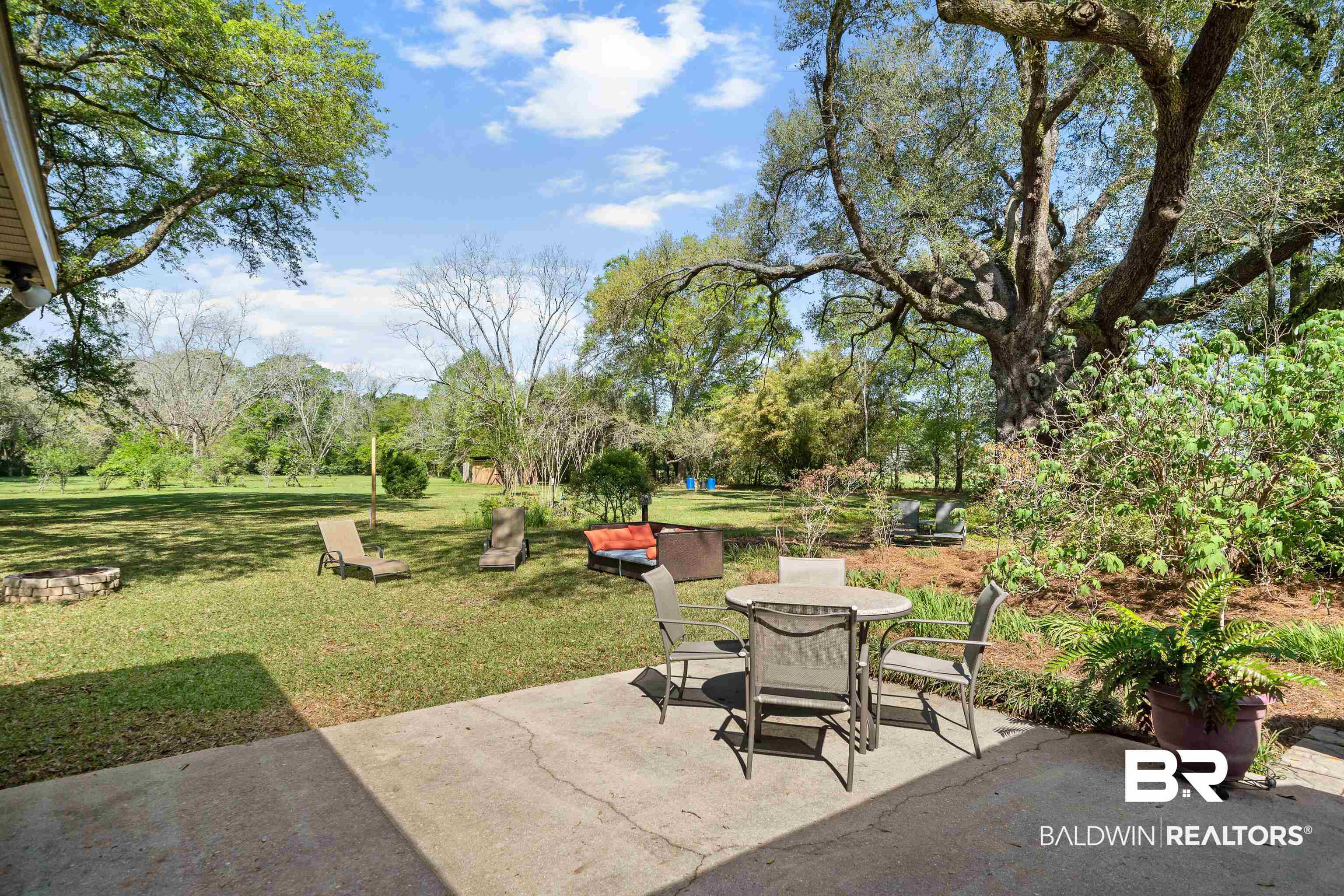 10407 LaLa Road Daphne, AL 36526 - Photo 30 of 47 Patio