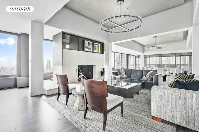 $1,150,000 | 117 East 57th Street, Unit 32G | Midtown East