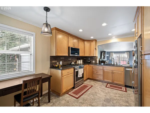 $650,000 | 1810 Minda Drive, Eugene, OR 97401