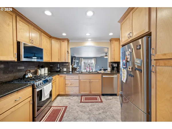 $650,000 | 1810 Minda Drive, Eugene, OR 97401