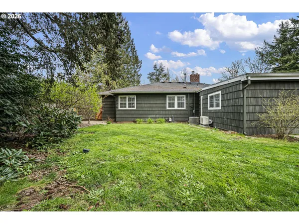 $650,000 | 1810 Minda Drive, Eugene, OR 97401