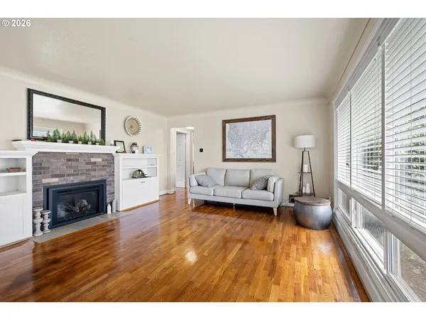 $650,000 | 1810 Minda Drive, Eugene, OR 97401