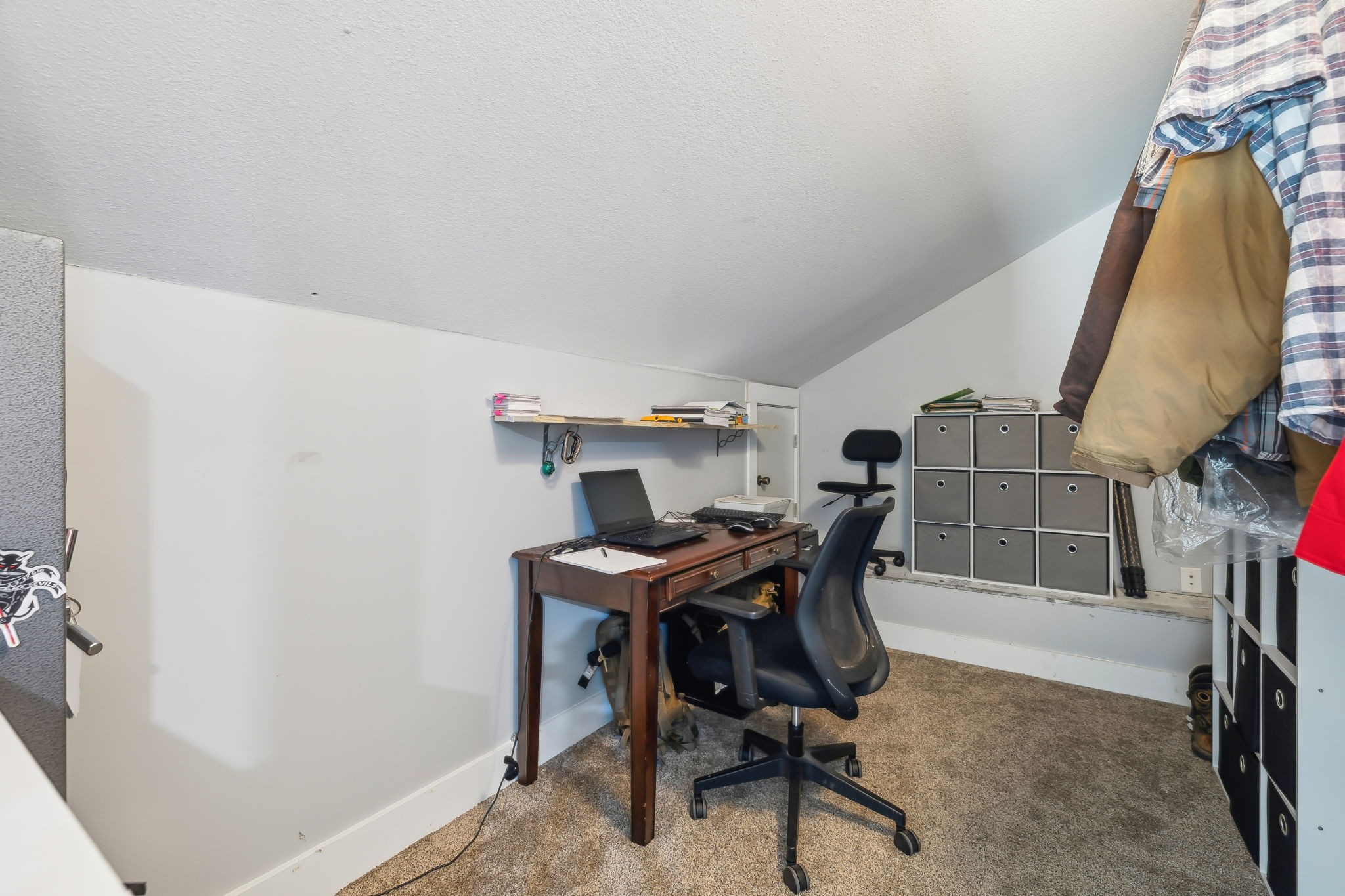 93 Halliburton Road Vanleer, TN 37181 - Photo 40 of 75 a workspace with furniture and a window