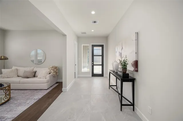 $1,179,000 | 7902 Hopewell Lane, Houston, TX 77071