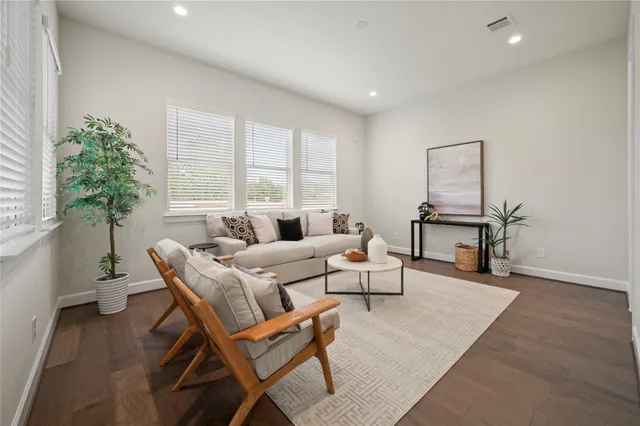 $1,179,000 | 7902 Hopewell Lane, Houston, TX 77071