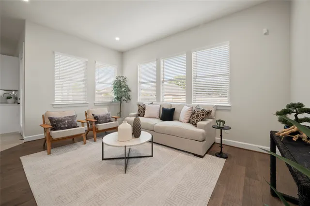 $1,179,000 | 7902 Hopewell Lane, Houston, TX 77071