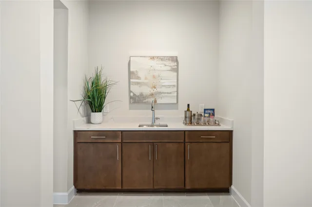 $1,179,000 | 7902 Hopewell Lane, Houston, TX 77071