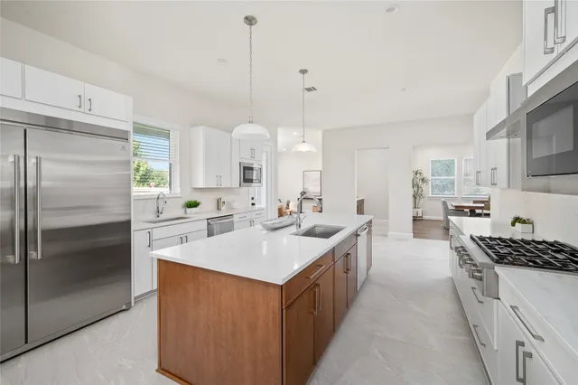 $1,179,000 | 7902 Hopewell Lane, Houston, TX 77071