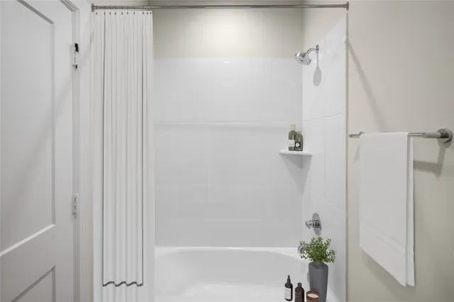 $1,179,000 | 7902 Hopewell Lane, Houston, TX 77071