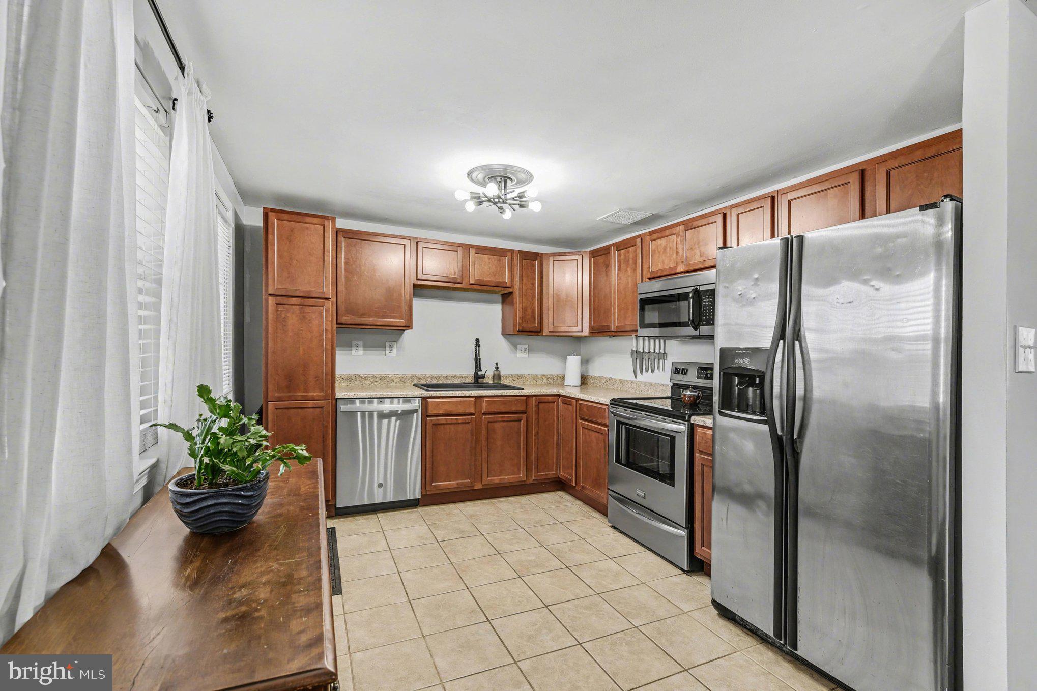 2417 Lodge Farm Road Sparrows Point, MD 21219 - Photo 12 of 30 Stainless steel appliances