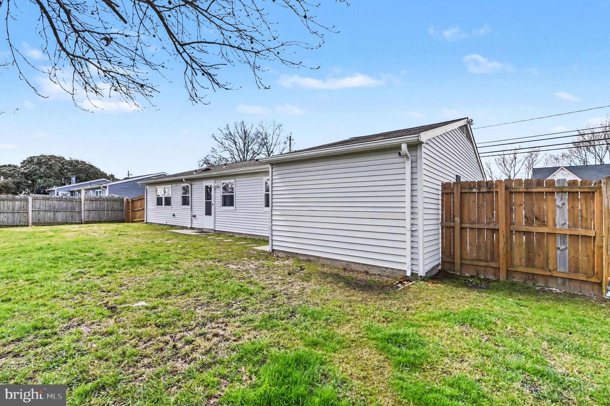 2417 Lodge Farm Road Sparrows Point, MD 21219 - Photo 29 of 30 Great space!