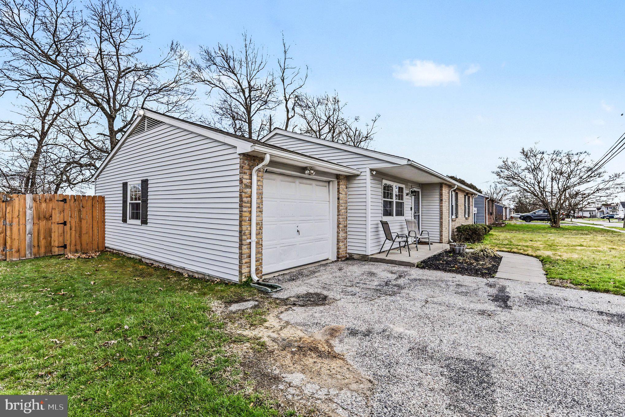 2417 Lodge Farm Road Sparrows Point, MD 21219 - Photo 5 of 30 One car garage