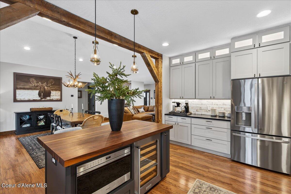 505 Chippewa Trail Sagle, ID 83860 - Photo 27 of 57 27-Kitchen