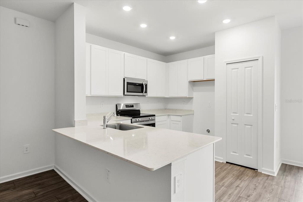 4915 Southwest 81st Loop Ocala, FL 34476 - Photo 12 of 36
