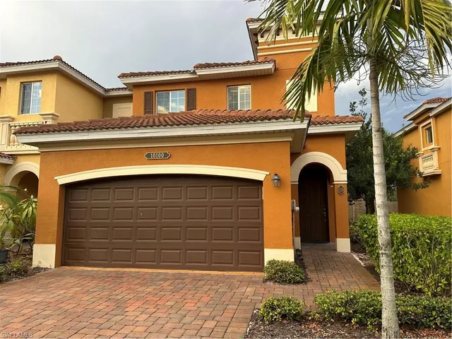 $430,000 | 10100 Tin Maple Drive, Unit 15, Estero, FL 33928