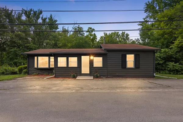 $310,000 | 9904 Portage Lake Avenue, Pinckney, MI 48169