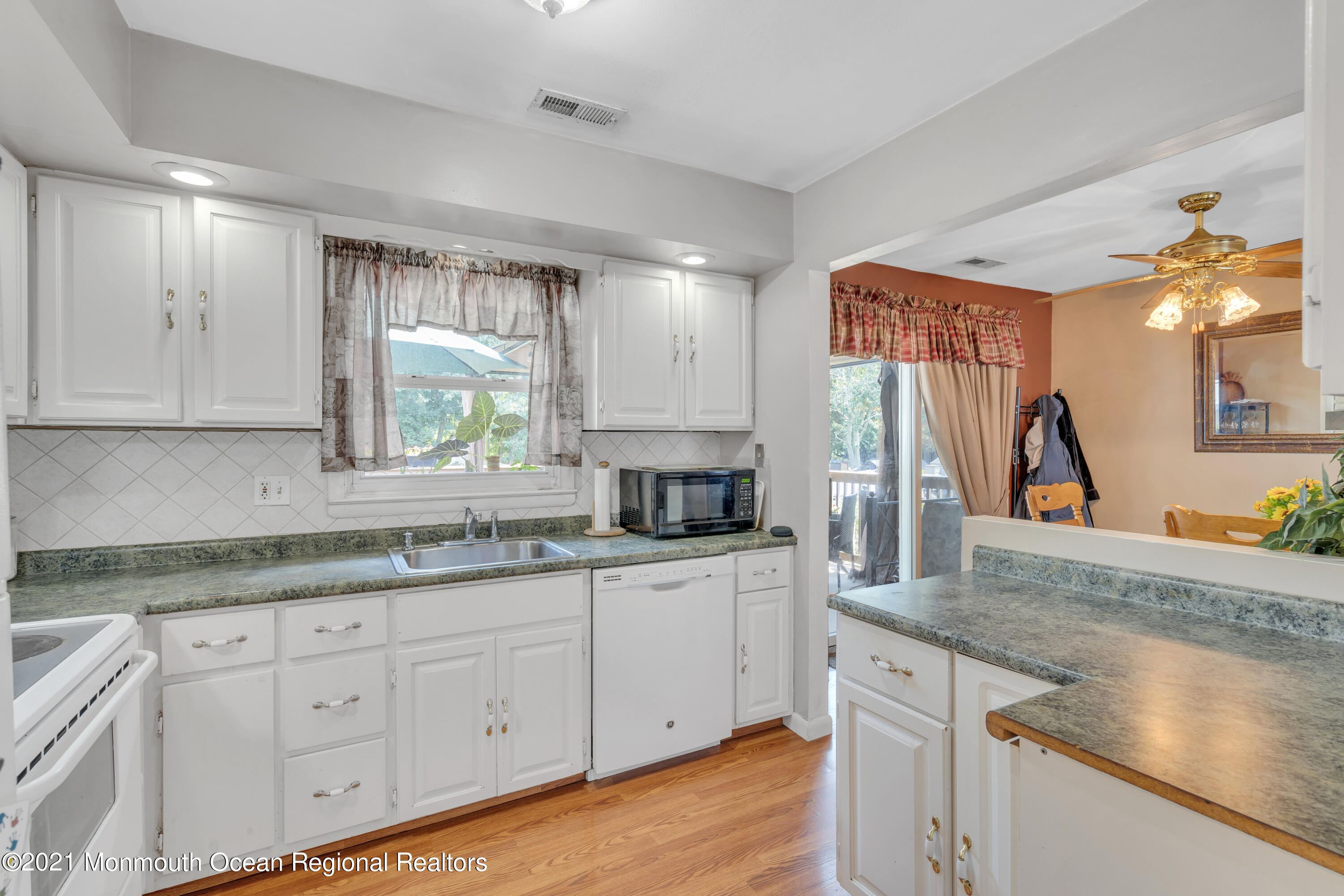 6 Bedford Road Jackson, NJ 08527 - Photo 30 of 44 028_dsc03913