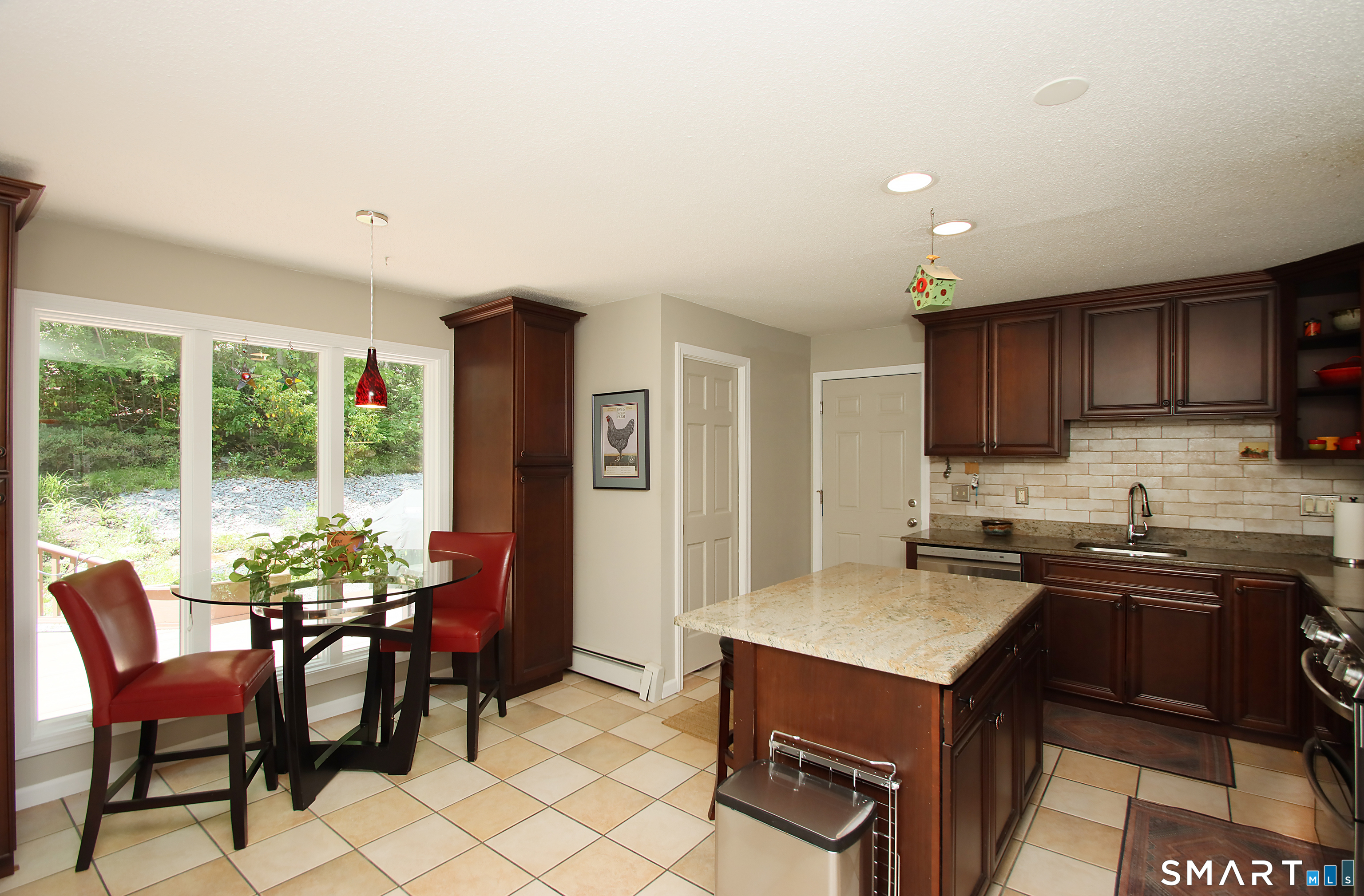 19 Legendary Road East Lyme, CT 06333 - Photo 9 of 38 Kitchen with new appliances and walk in pantry