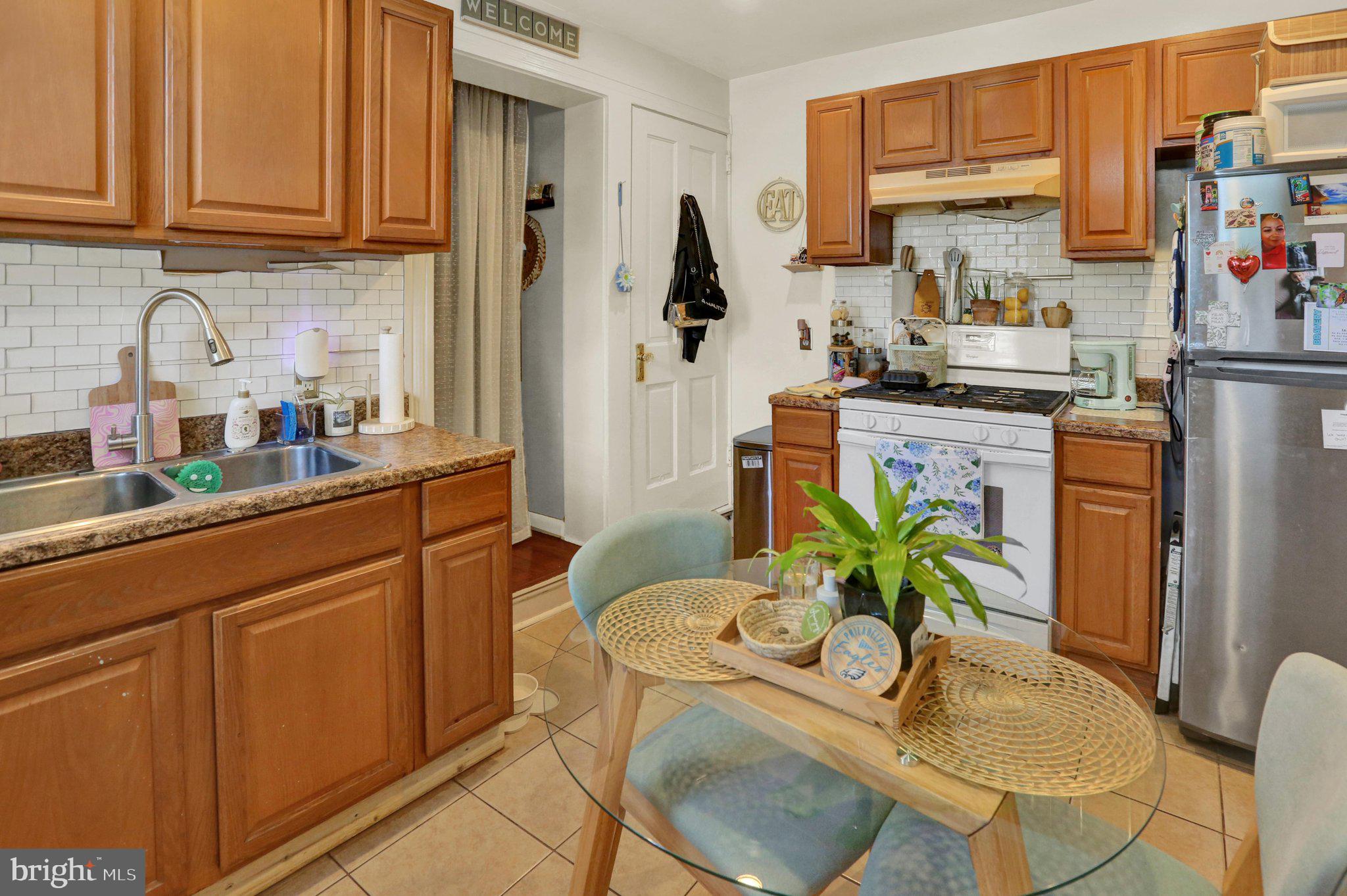 702 Poplar Street Lancaster, PA 17603 - Photo 19 of 47 4U9A5800