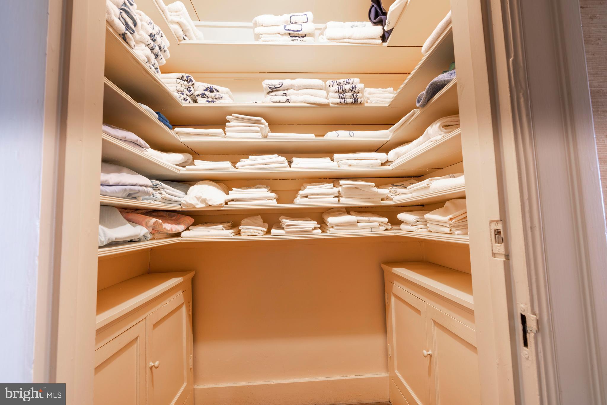 4005 Old Court Road Baltimore, MD 21208 - Photo 21 of 26 Gorgeous linen closet 5' X 3'
